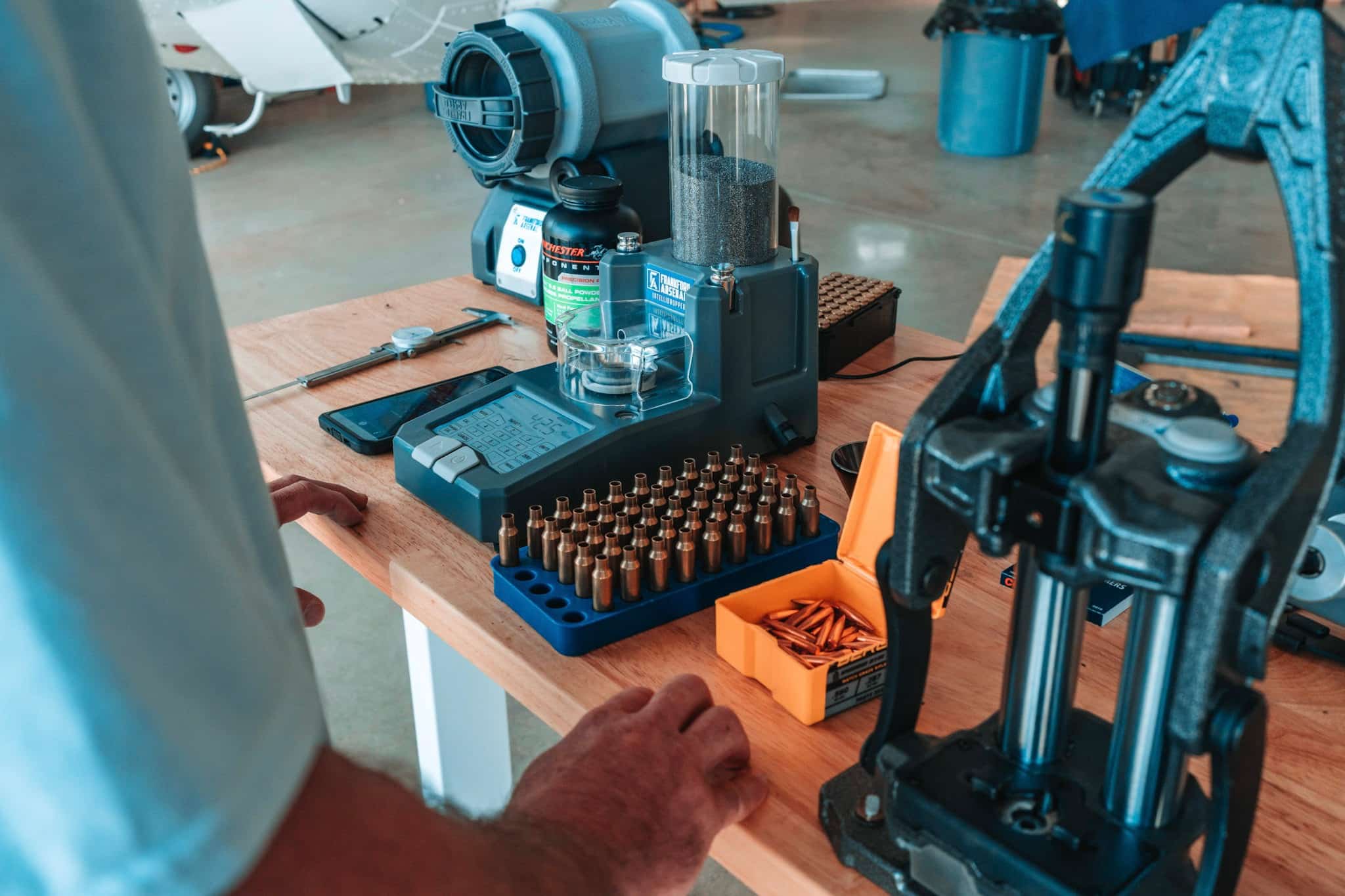 5 Must-Have Universal Reloading Tools For Beginners